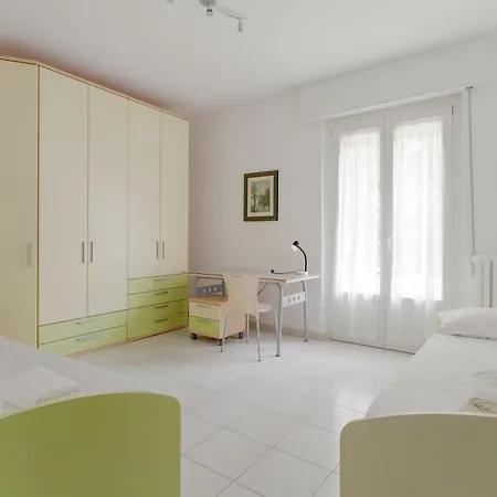 Guesthost - Piazza Abbiategrasso Chiesa Rossa Appartement *