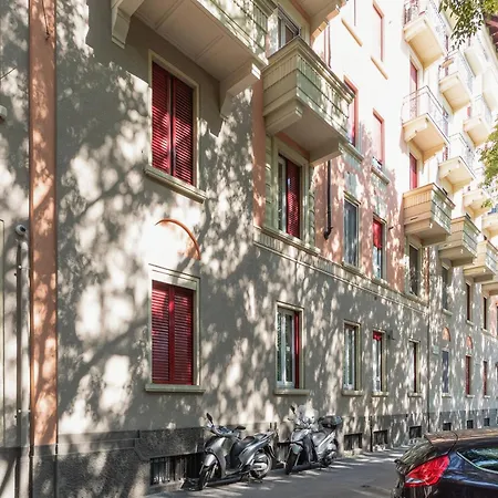 Guesthost - M4 Argonne Balcony Apartament *