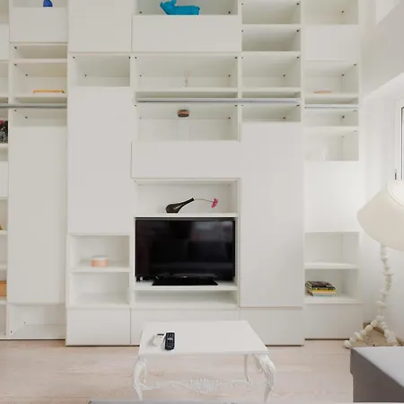 Guesthost - Cosy On 2 Levels! 아파트 밀라노
