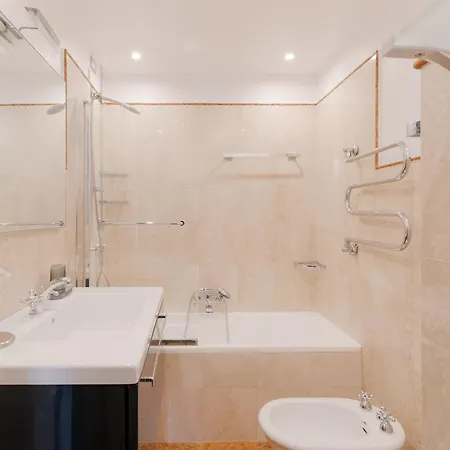 Guesthost - Cosy Missori M3 * Milano