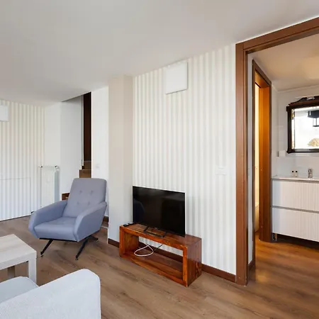 Guesthost - M5 Istria & Marche Roomy Lofted