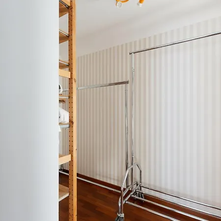 Appartamento Guesthost - M5 Istria & Marche Roomy Lofted