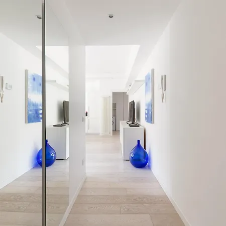 Апартаменты Guesthost - Navigli Modern With Balcony *