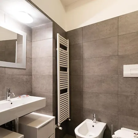 Guesthost - Cosy Comfy Milano- Sempione & Gerusalemme Apartmán *