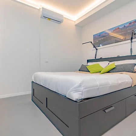 Apartamento Guesthost - Cosy Milano- Buenos Aires & Loreto