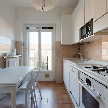 Guesthost - Comfy Family In Lejlighed Milano