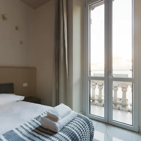 Lägenhet Guesthost - Bright With Balcony - Piazzale Loreto Milano