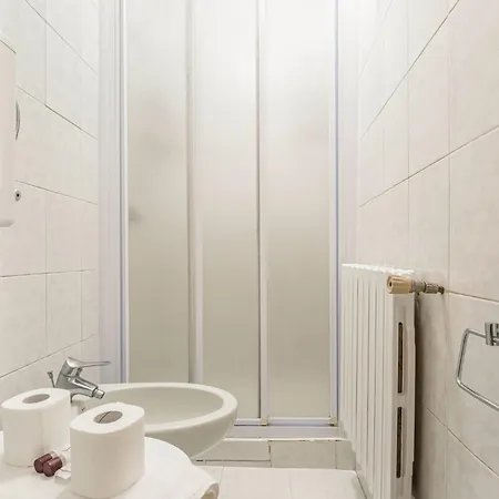 Guesthost - Porta Romana Tiny *