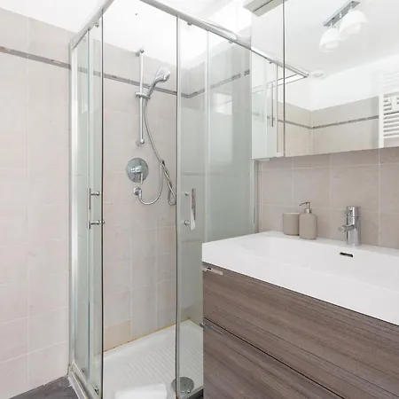 Modern With Balcony In Portello District Appartamento *