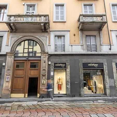 Guesthost - Brera Escape! Exclusive Roomy Flat *