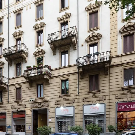 Lovely And Cosy Near Porta Romana Appartement