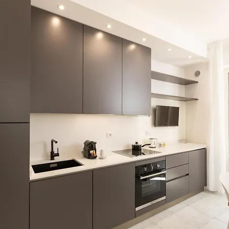 Design And Fashion - New Bright Apartman Milánó