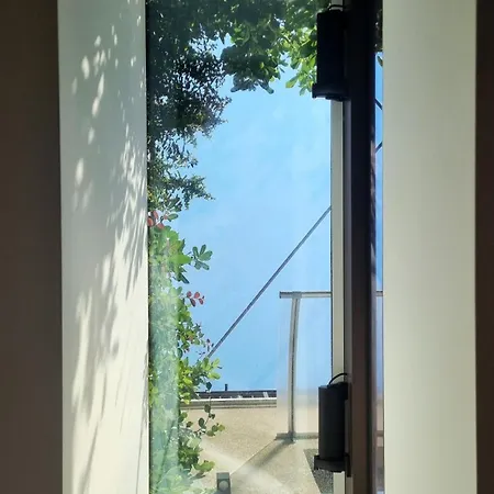 Apartment Vytalea - Trilocale Moderno Con Patio E Doppi Servizi, Vicino M4 - Modern 2-bedroom With Patio & Two Bathrooms, Near Metro M4 *