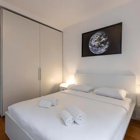 Apartament Vigoni 3 - Wonderful Penthouse With Terrace - B