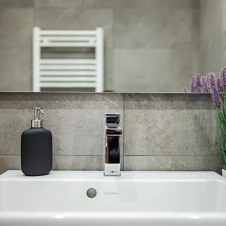 Ceresio 3 Executive Apartment, Smartstay アパート