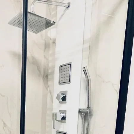 Loft Milano Centrale Ottima Posizione דירה *