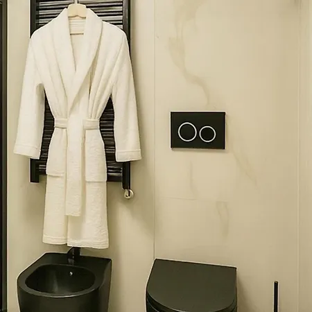 Loft Milano Centrale Ottima Posizione דירה *