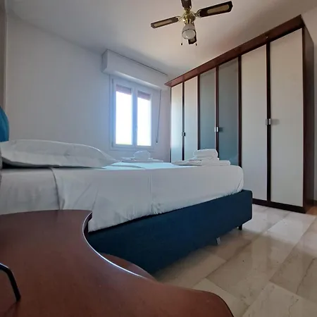 Orea Spiti - Modern Rosselli Apartman *