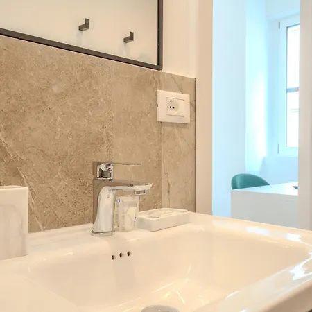 Italianflat - Vandom 1 Duomo Foresteria Lombarda 3* מילאנו