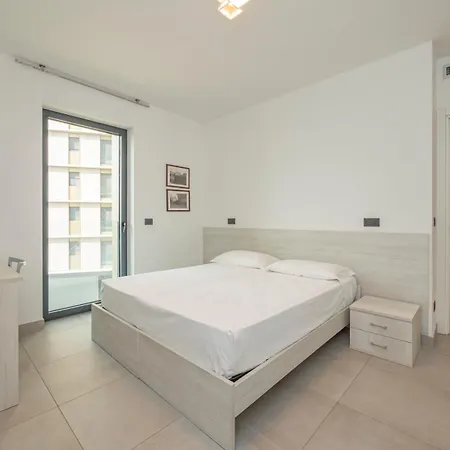 Comfortable Two-room For Rho Fiera Milán