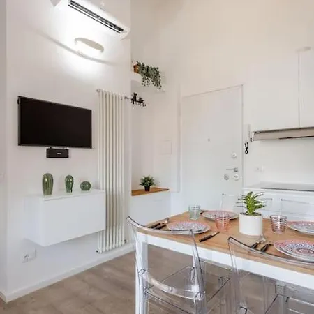 Casa Moderna A Due Passi Da China Town E Metro شقة