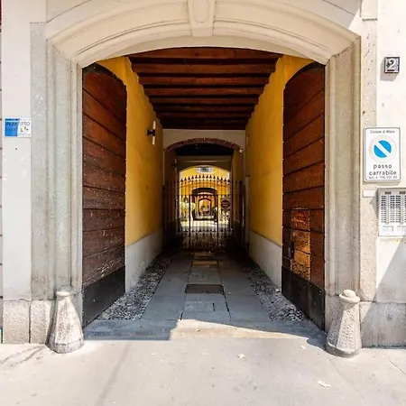 Casa Moderna A Due Passi Da China Town E Metro 아파트