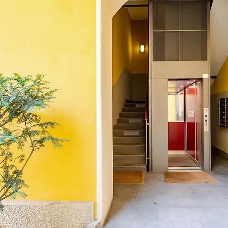 Casa Moderna A Due Passi Da China Town E Metro شقة *