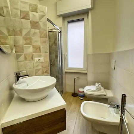 Kibilu - Via Inganni Apartament
