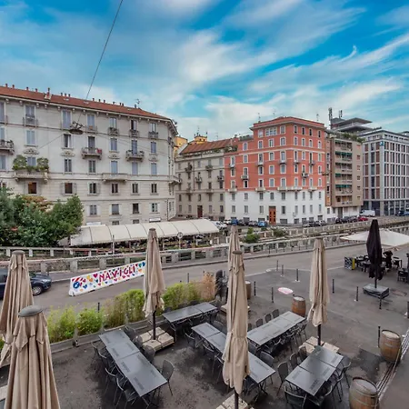 Apartment I-host - Trilocale Navigli Con Vista Darsena