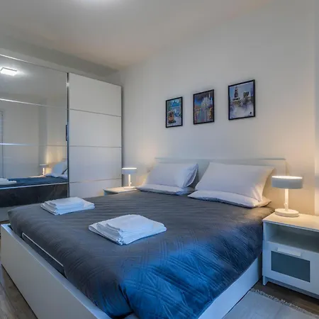 شقة Prime Living Merlata - Balcony ميلان