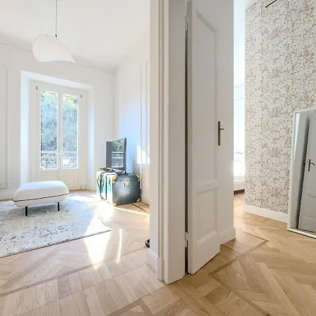 Design & Comfort In Porta Romana Milan