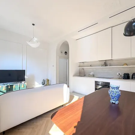 Apartment Design & Comfort In Porta Romana