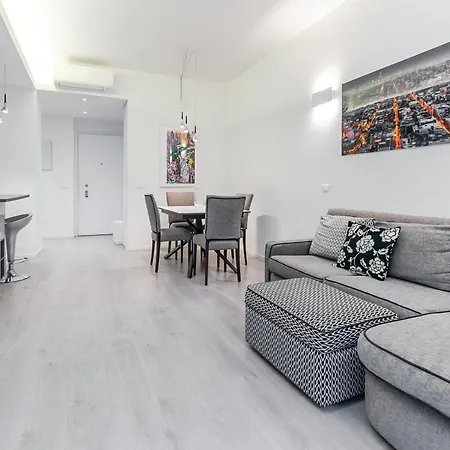 Just Urban - 2br 2 Bathrooms With Balconies -city Life & M5 Milan
