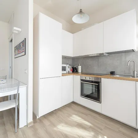 Stylish Porta Romana With Terrace Apartamento *