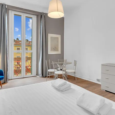 Alzaia Naviglio Grande 40 Daire Milano
