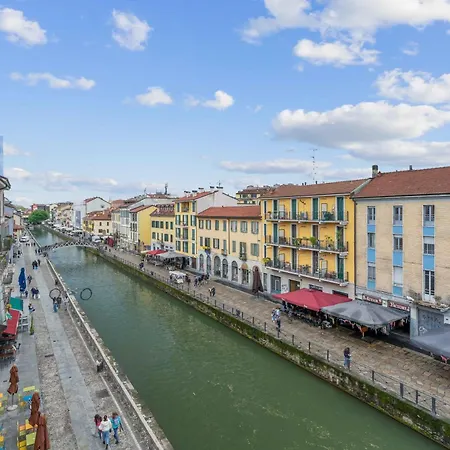 Daire Alzaia Naviglio Grande 40 *