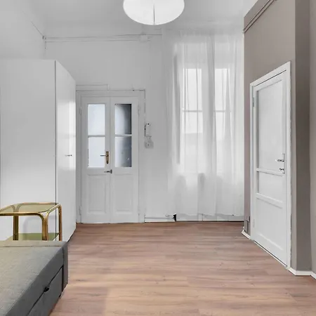 Apartamento Alzaia Naviglio Grande 40 *