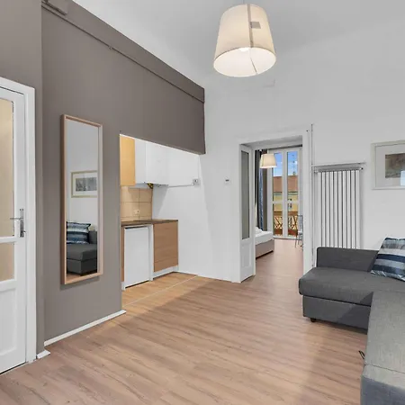 Alzaia Naviglio Grande 40