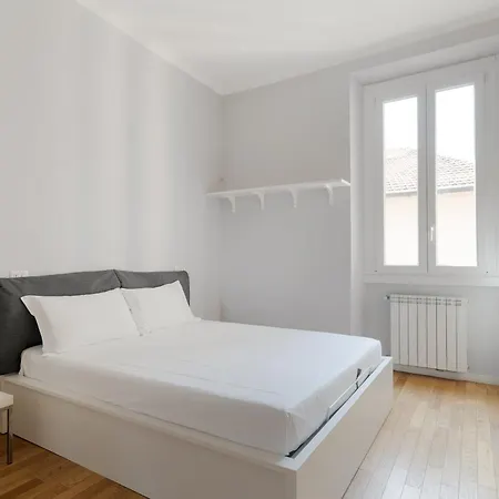 Apartment Guesthost - Citta Studi Balcony Milan