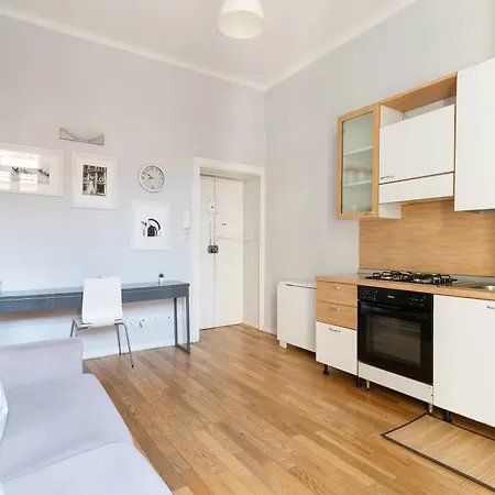 Guesthost - Citta Studi Balcony Milan