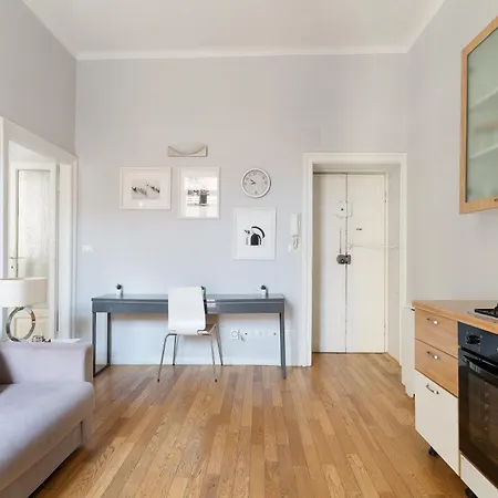 Guesthost - Citta Studi Balcony Apartmán