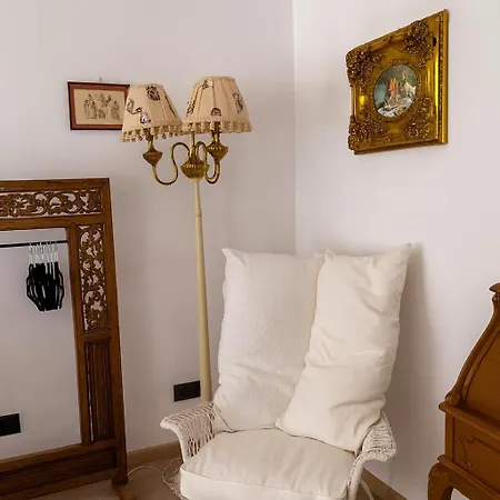 Apartment Beautiful Floral On Navigli *