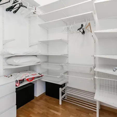 Da Vinci - With Balcony In Design District - Tortona Area Appartement Milan