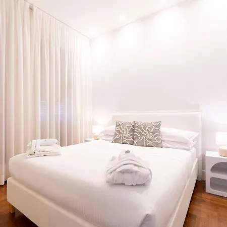 Apartment Manzoni 44