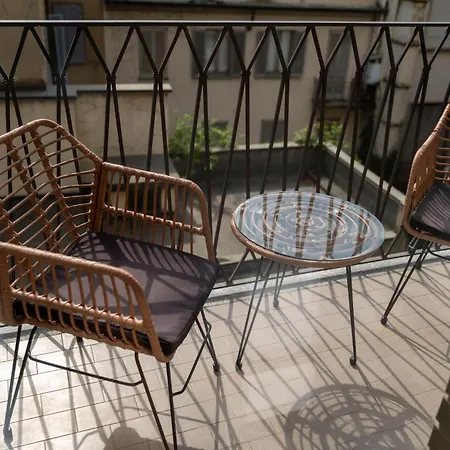 Manzoni 44 * Mailand