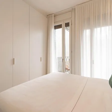 Apartament Manzoni 44 Mediolan