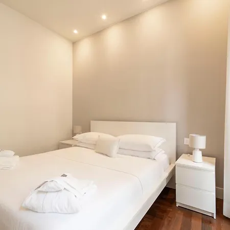 Apartment Manzoni 44