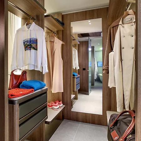 Отель Cavour 4*