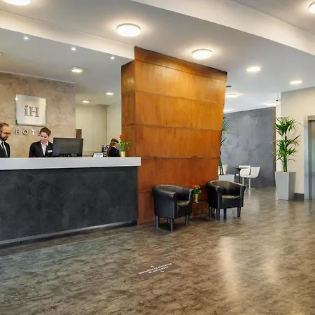 Ih Lorenteggio Hotel 4*