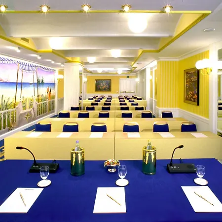 卡皮托尔米兰酒店 酒店